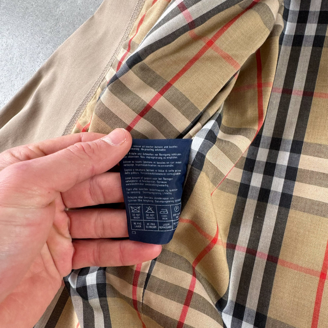 Burberry's Harrington Jacket Beige Men's L