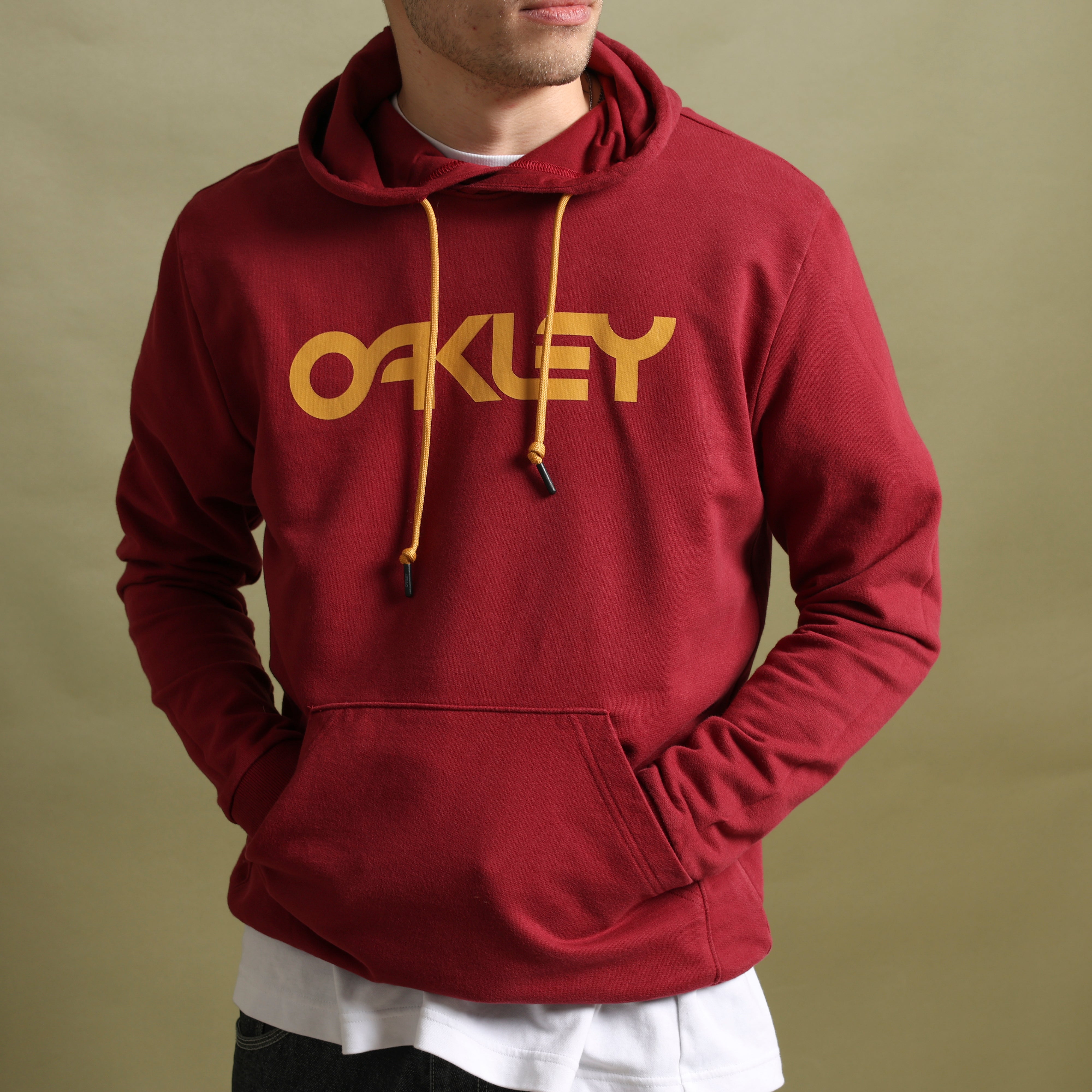 Vintage Oakley Hoodie  S Red Cotton