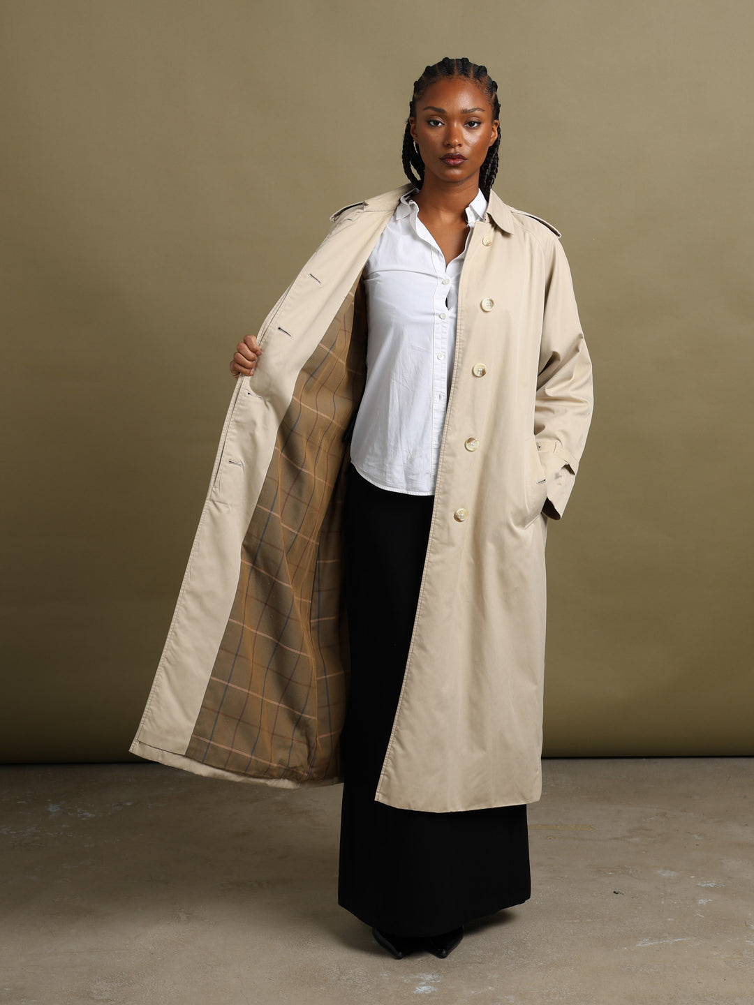 Burberrys Trench Coat Cream Women's L - styled